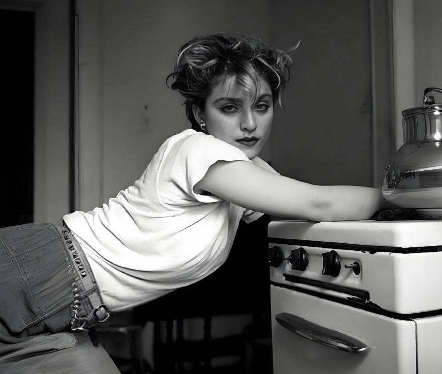 我相信你至少穿过三个牌子以上！全球最牛的10个鞋子品牌排行榜(图25)